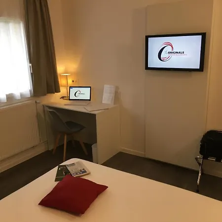 The Originals Bernay Acropole Hotel
