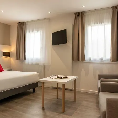 The Originals Acropole Hotel Bernay (Eure)